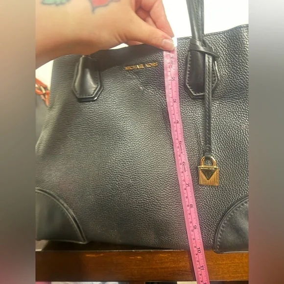 Michael Kors Mercer Gallery Med. Faux Pebbled Leather Tote Bag - Picture 12 of 12